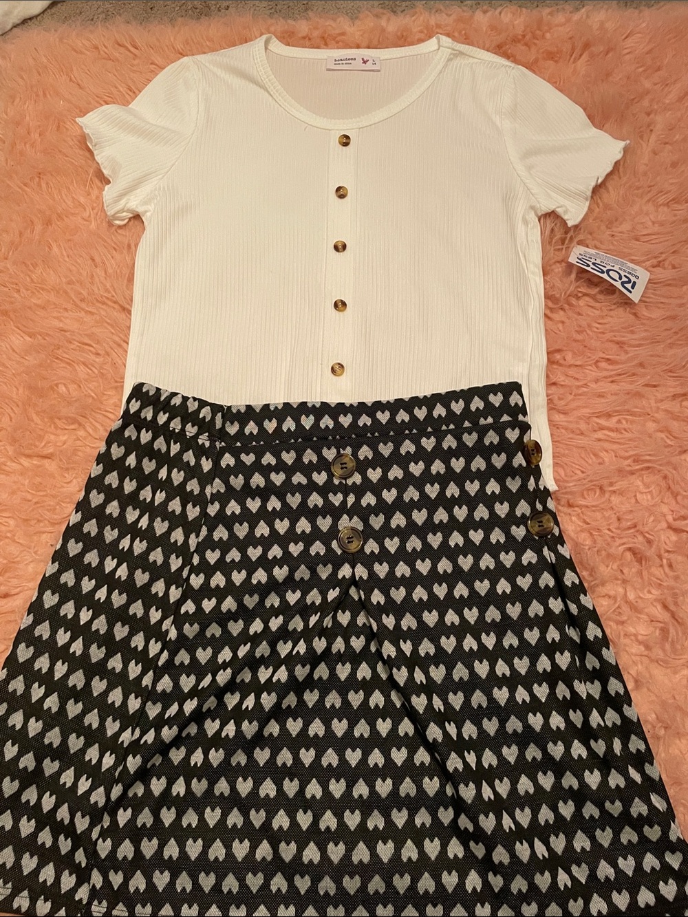 Beautees White Ribbed Top with Black & White Heart Skirt Set